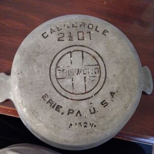 Griswold Aluminum 2 1/2 qt casserole pan